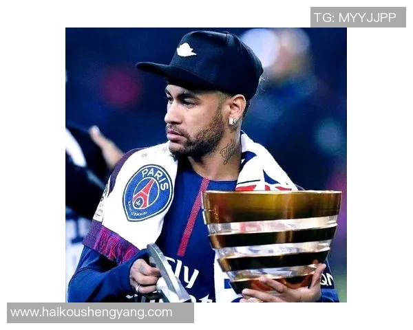 足球明星加那西的传奇之路与辉煌成就揭秘